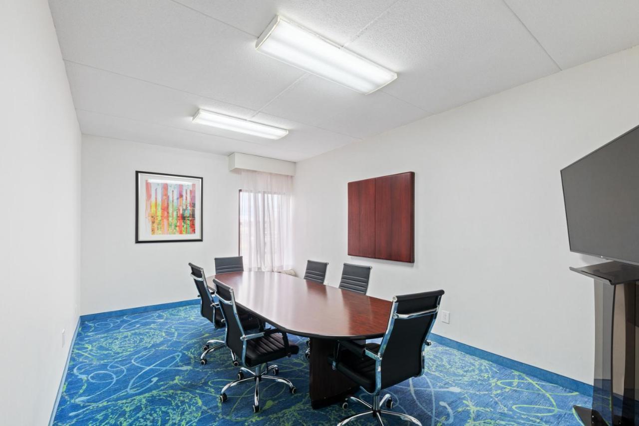 Allentown Park Hotel, Ascend Hotel Collection Fogelsville Екстериор снимка