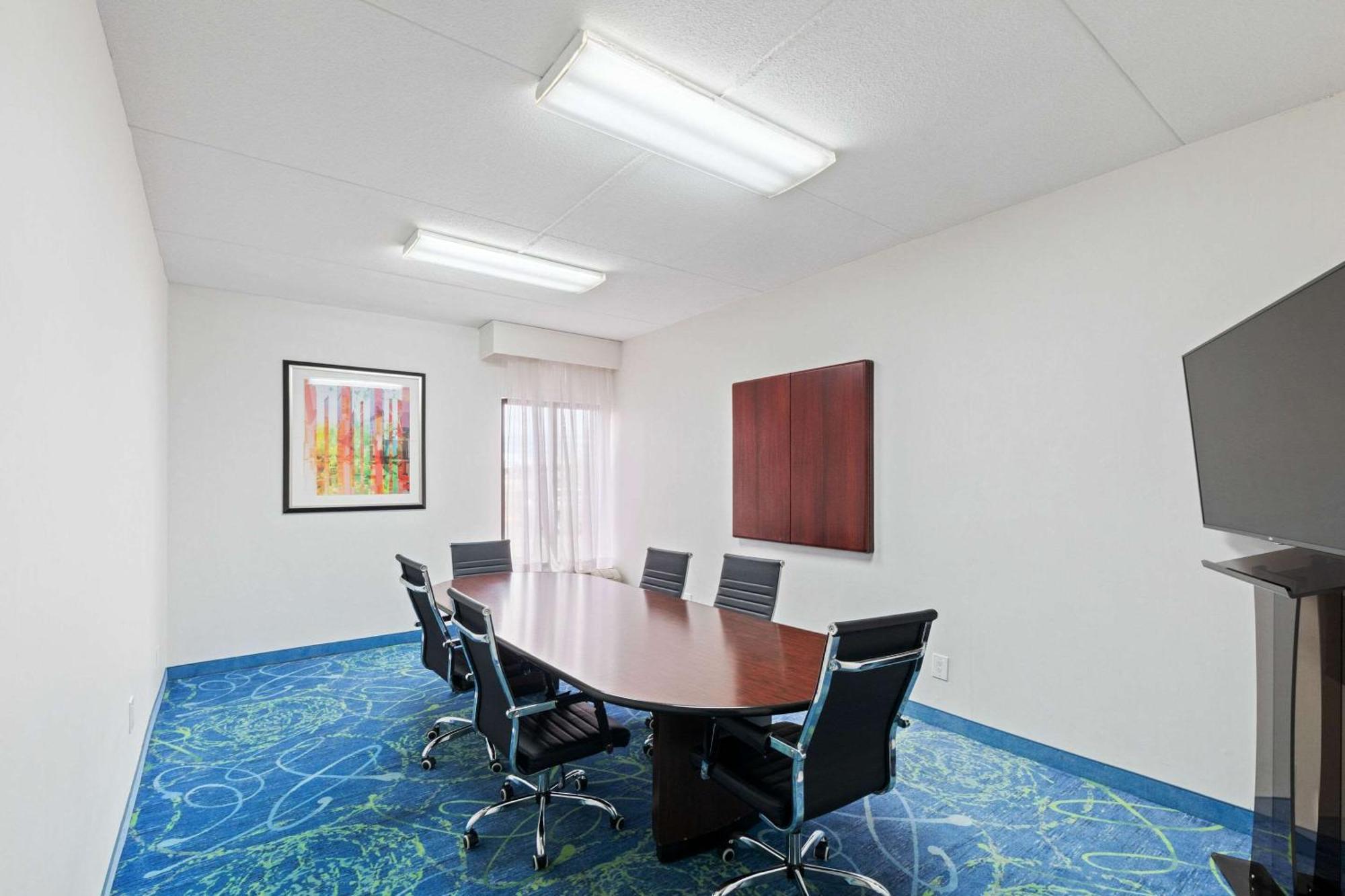 Allentown Park Hotel, Ascend Hotel Collection Fogelsville Екстериор снимка