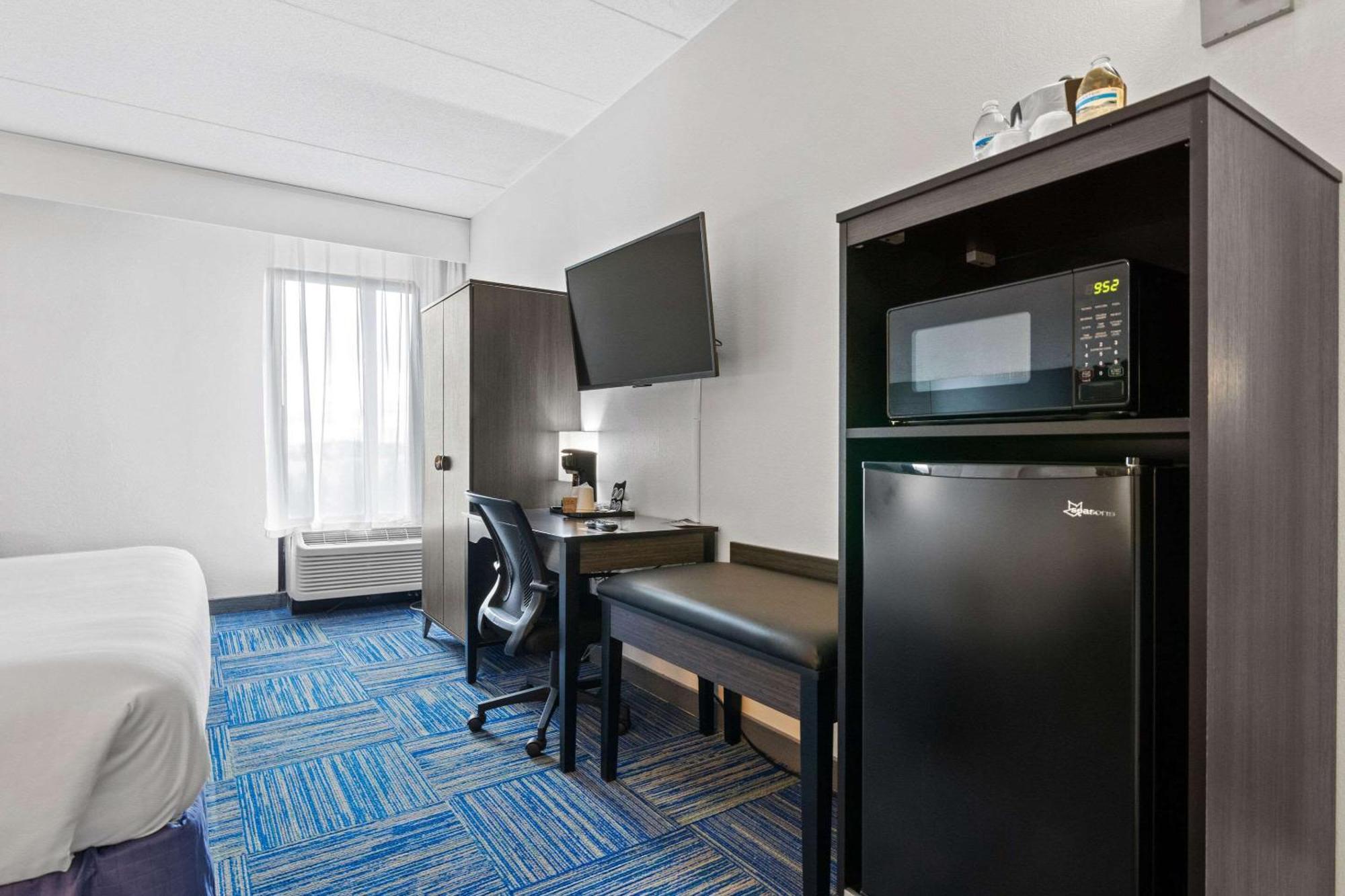 Allentown Park Hotel, Ascend Hotel Collection Fogelsville Екстериор снимка